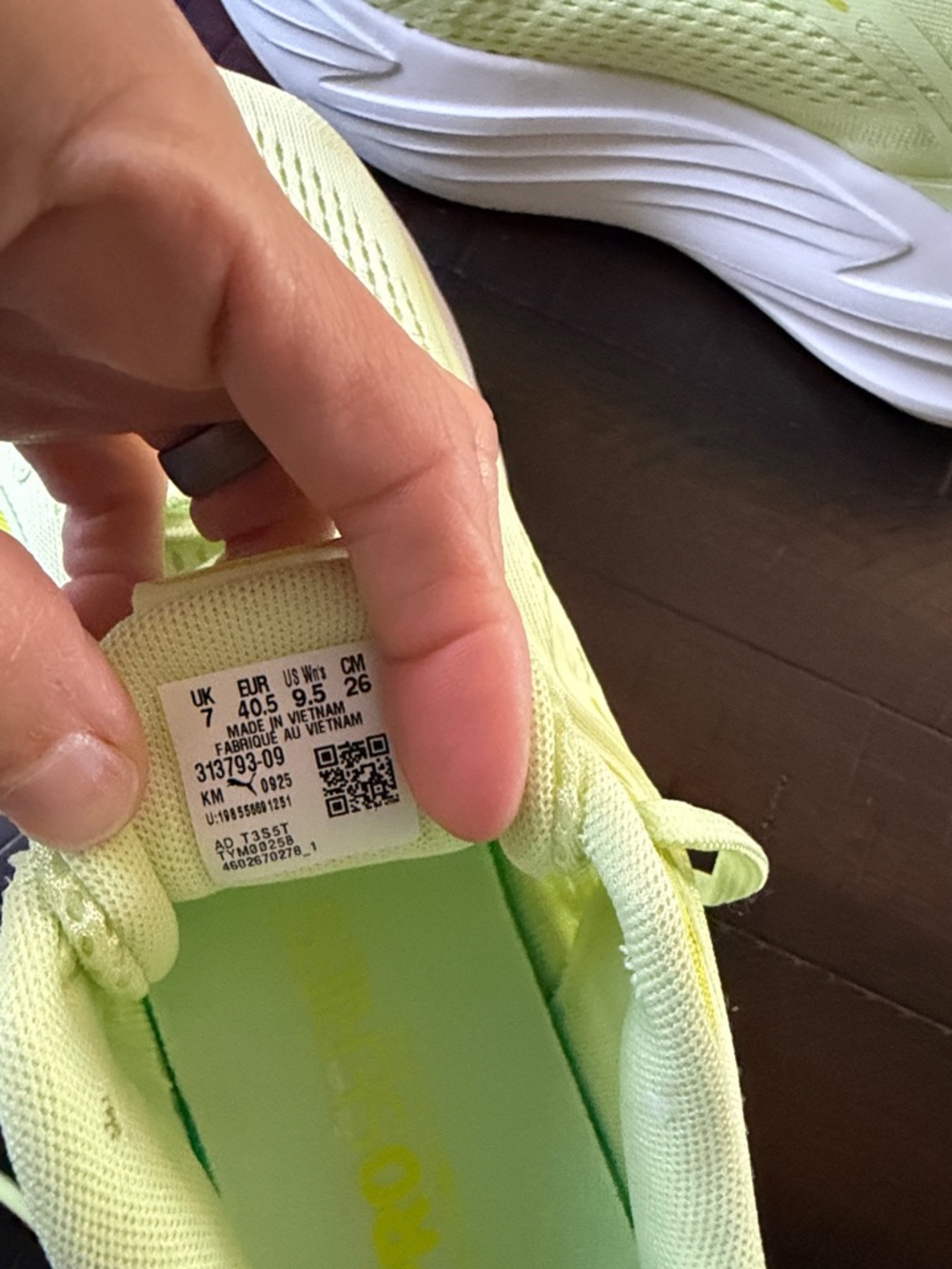 2 Pair of Lightweight Running Shoes - Neon Yellow puma and mint green Karhu run - Picture 13 of 15